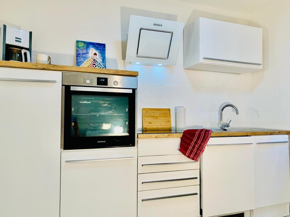 Schone, Gut Ausgestattete Wohnung Fur 1 Bis 4 Personen - Zentral Gelegen Бад-Эмс Экстерьер фото